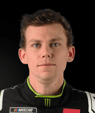 Riley Herbst headshot